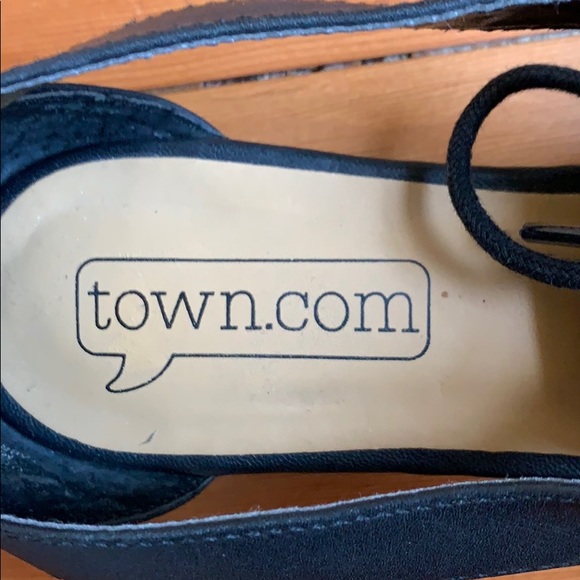 Town.com Black Leather Open Sides Oxford Flats - Picture 8 of 9